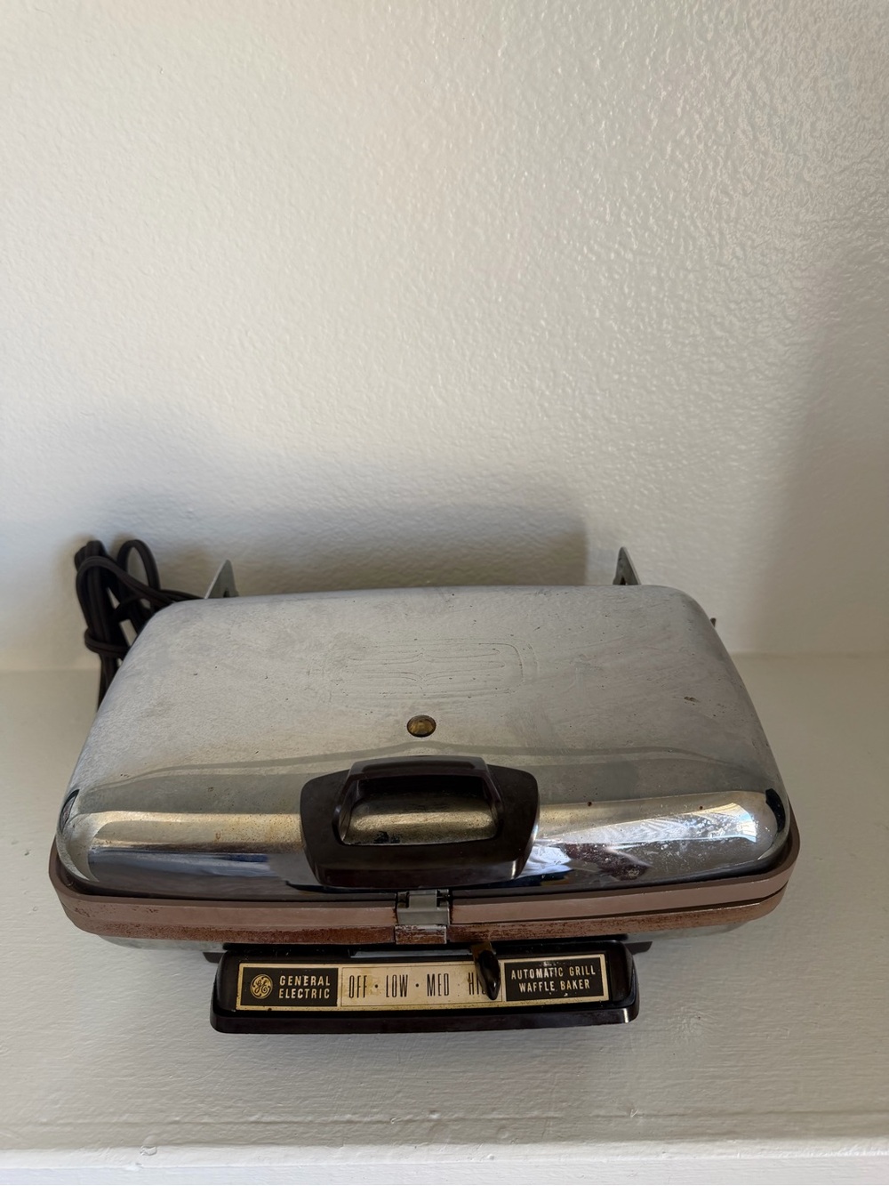 Vintage GE General Electric Automatic Grill Waffle Baker Chrome 14G44T USA Works